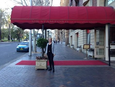 Otel giris tunel tentesi